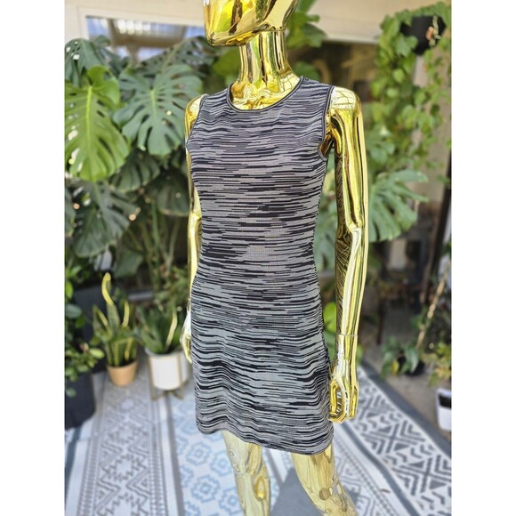 Missoni Dresses & Skirts - M Missoni Black and White Sleeveless Dress Bodycon Size 4